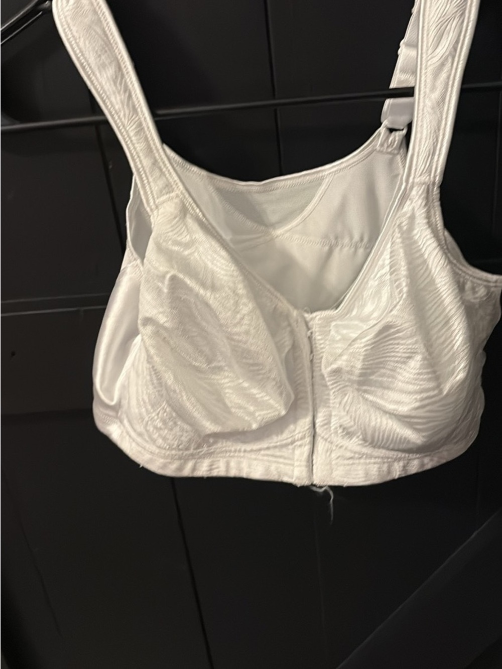 Playtex White Front-Zip Comfort Support Bra